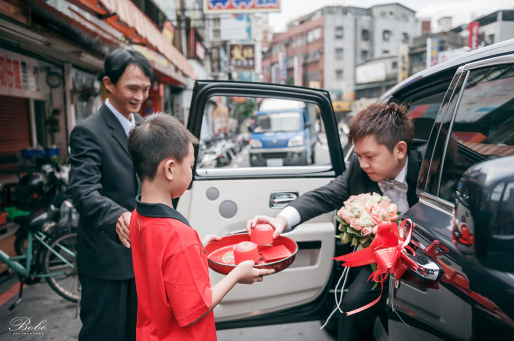 台北世貿33婚攝婚錄婚禮紀錄錄影SDE,台北桃園婚禮紀錄婚攝團隊推薦,台北桃園婚錄婚禮錄影團隊推薦,戶外證婚歐式草原莊園婚禮