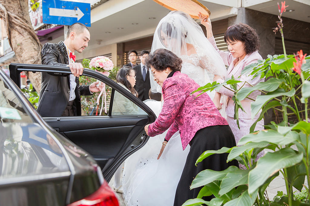 Mr.Hello婚禮事務所|台北士林青青食尚花園會館婚攝婚錄婚禮紀錄錄影SDE,桃園婚禮紀錄桃園婚攝,台北婚禮紀錄,台北婚攝,台北婚錄婚禮錄影,文定迎娶儀式流程,台北桃園婚禮紀錄婚攝團隊推薦,婚禮錄影團隊婚錄團隊推薦,台北桃園歐式戶外草地泳池湖畔婚禮,台北婚禮攝影師推薦,桃園飯店婚禮推薦