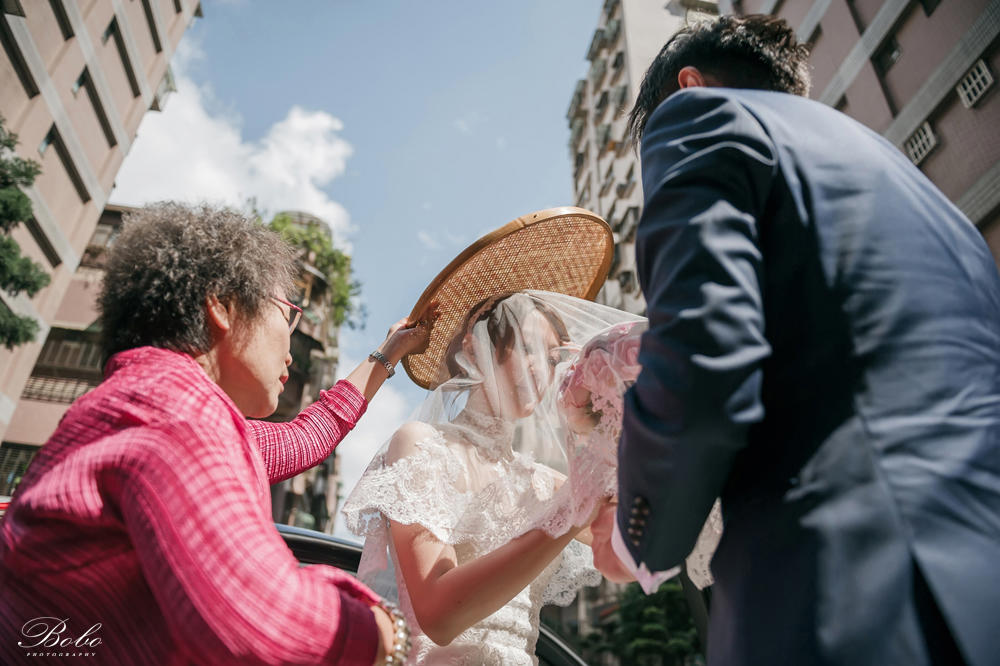 台北飯店婚攝婚錄婚禮紀錄錄影SDE,台北桃園婚禮紀錄婚攝團隊推薦,台北桃園婚錄婚禮錄影團隊推薦,戶外證婚歐式草原莊園婚禮,文定迎娶儀式流程,台北飯店類婚紗拍攝,台北飯店婚攝超強圖隊,台灣婚禮紀錄攝影師婚攝團隊推薦,婚禮紀錄微電影