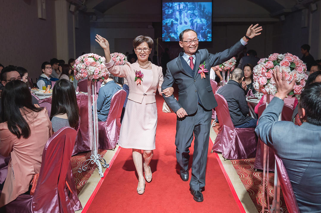 台北中和晶宴會館婚攝婚錄婚禮紀錄錄影SDE,台北桃園婚禮紀錄婚攝團隊推薦,台北桃園婚錄婚禮錄影團隊推薦,戶外證婚歐式草原莊園婚禮,文定迎娶儀式流程,台北中和晶宴會館累婚紗拍攝,桃園晶宴婚攝類婚紗婚攝超強圖隊,台灣婚禮紀錄攝影師婚攝團隊推薦,婚禮紀錄微電影