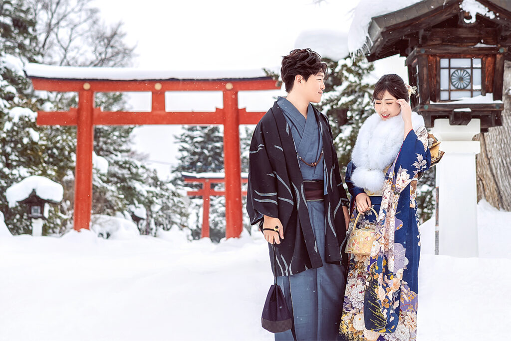 海外婚紗北海道和服婚紗攝影寫真,日本神社婚紗,旭川美瑛婚紗攝影,日本河口湖婚紗,富士山婚紗,京都婚紗,富良野婚紗,東京婚紗,輕井澤婚紗,日本北海道旅拍,北海道婚紗景點,北海道和服租借,雪景婚紗作品,推薦北海道攝影師,日本婚紗包套,沖繩教堂婚紗攝影包套