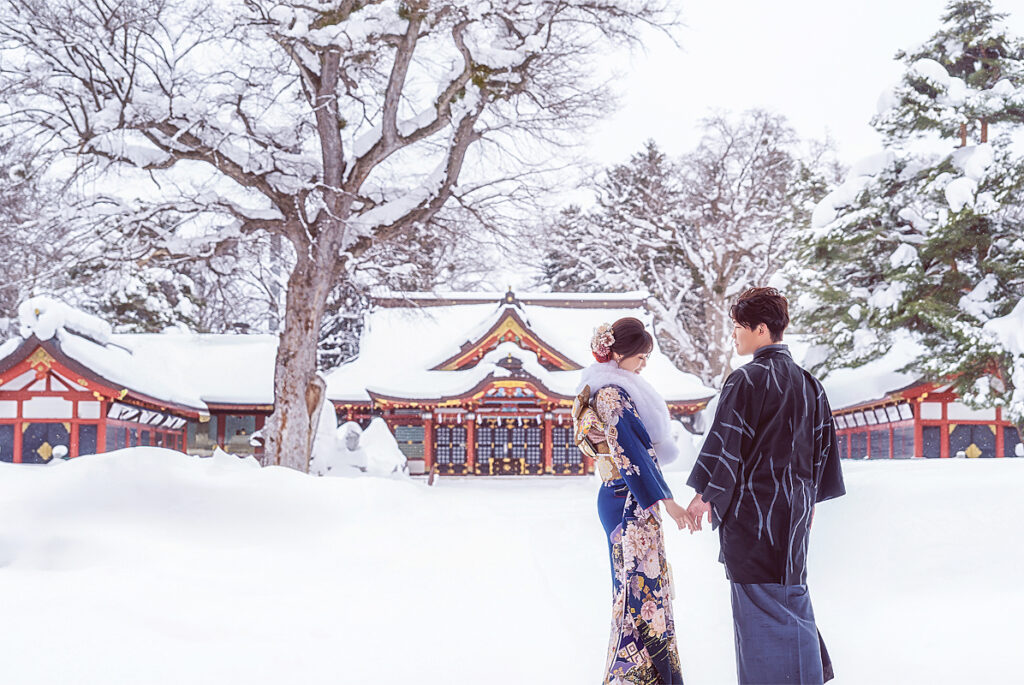 海外婚紗北海道和服婚紗攝影寫真,日本神社婚紗,旭川美瑛婚紗攝影,日本河口湖婚紗,富士山婚紗,京都婚紗,富良野婚紗,東京婚紗,輕井澤婚紗,日本北海道旅拍,北海道婚紗景點,北海道和服租借,雪景婚紗作品,推薦北海道攝影師,日本婚紗包套,沖繩教堂婚紗攝影包套