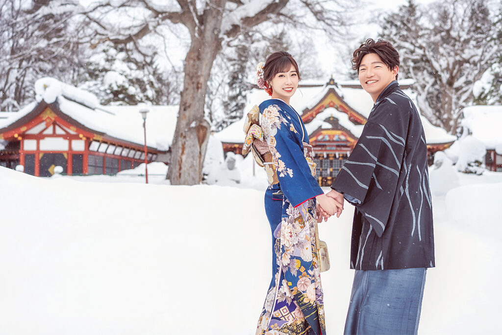 海外婚紗北海道和服婚紗攝影寫真,日本神社婚紗,旭川美瑛婚紗攝影,日本河口湖婚紗,富士山婚紗,京都婚紗,富良野婚紗,東京婚紗,輕井澤婚紗,日本北海道旅拍,北海道婚紗景點,北海道和服租借,雪景婚紗作品,推薦北海道攝影師,日本婚紗包套,沖繩教堂婚紗攝影包套