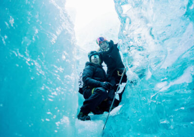 冰島包車,冰島藍冰洞包團訂購當地團攝影冰川健行團
